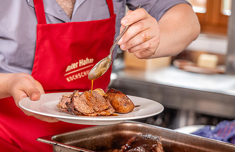 Kochen mit Südtirols besten Küchenchefs Kochen mit Südtirols besten Küchenchefs